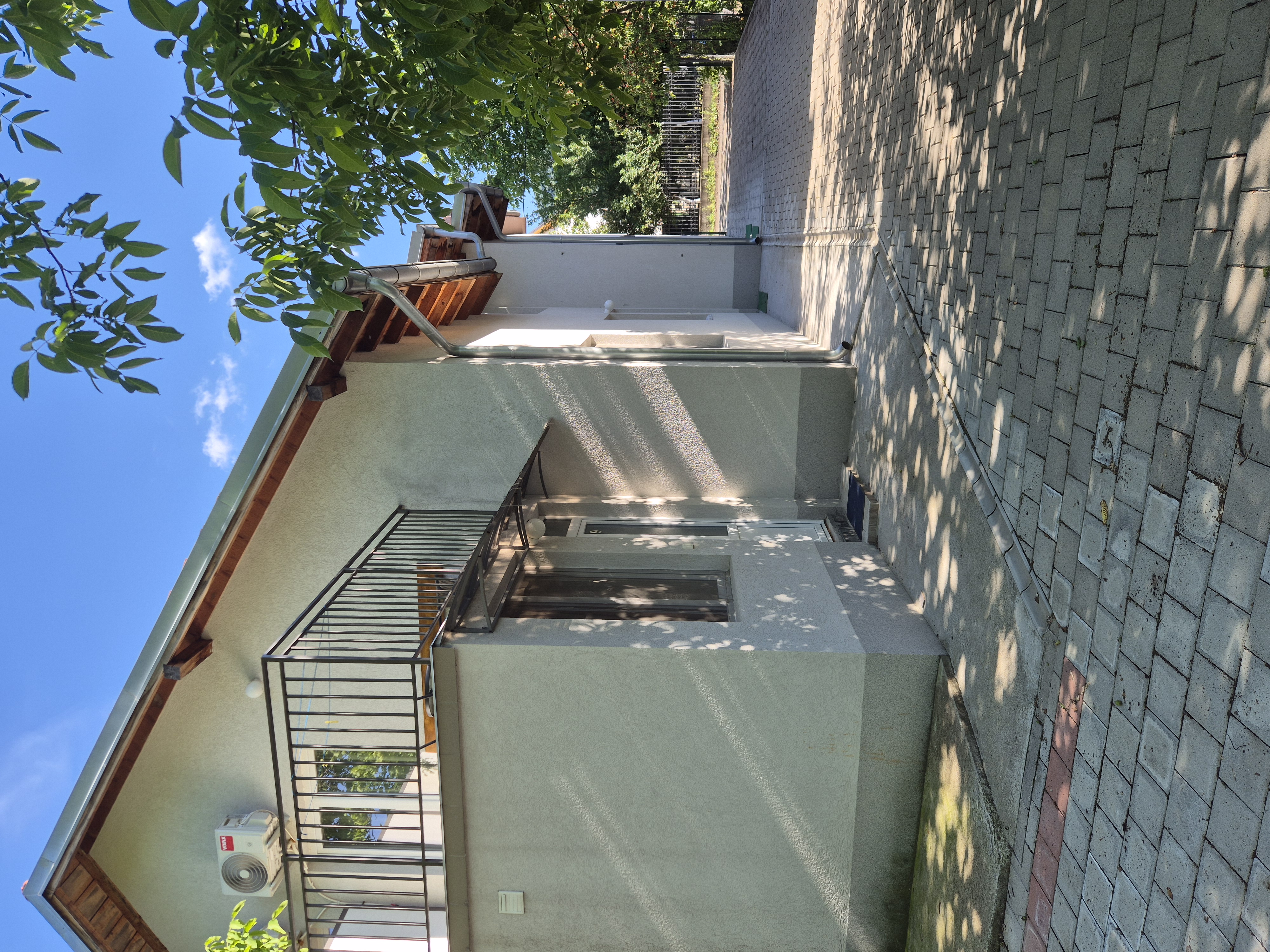 <span data-lang-sr>Kuća — Apartmani Mir, Sokobanja</span><span data-lang-en>The house — Apartmani Mir, Sokobanja</span>